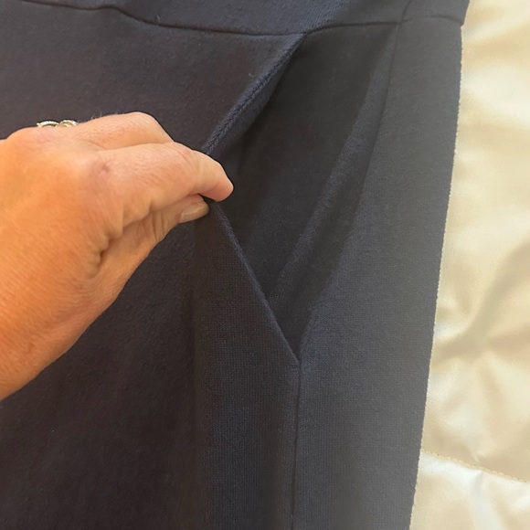 Cabi Long Sleeve Navy Dress with pocket Size XXS - Picture 4 of 10